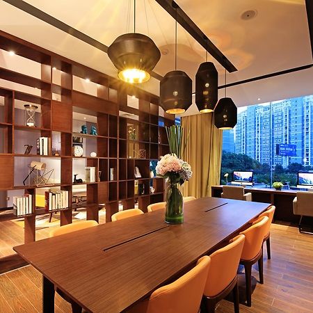 Hampton By Hilton Wuhan Tianhe Airport East Екстер'єр фото
