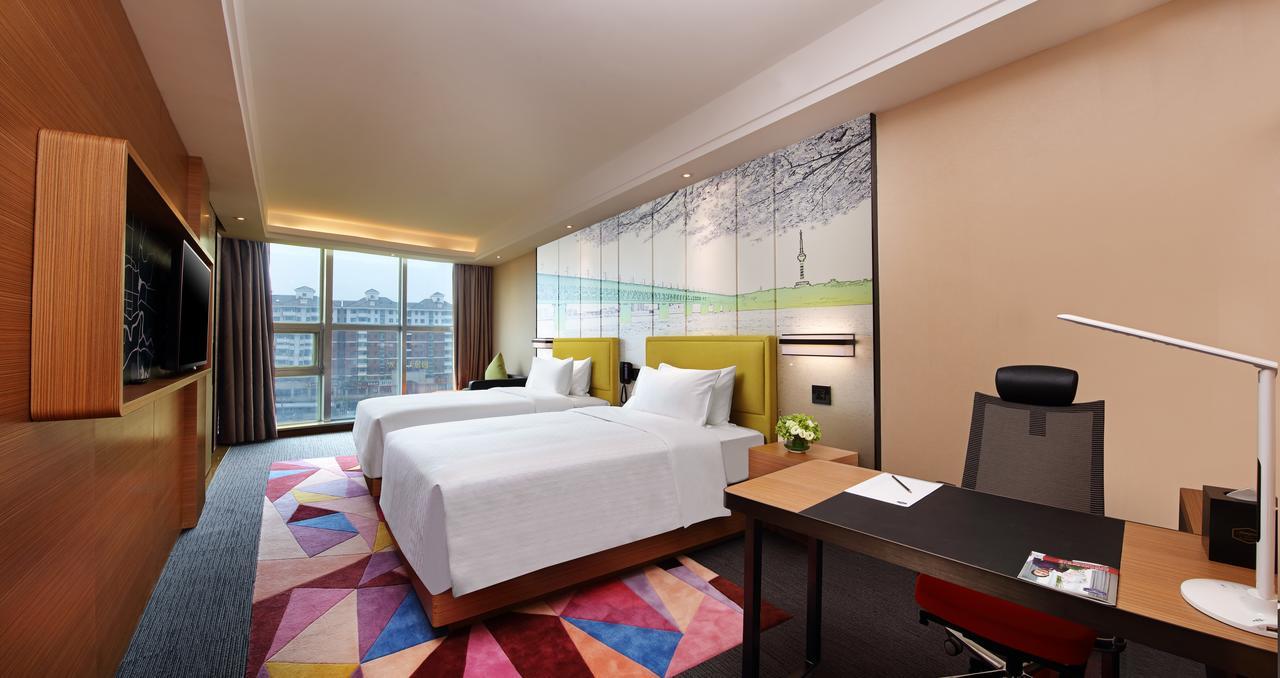 Hampton By Hilton Wuhan Tianhe Airport East Екстер'єр фото